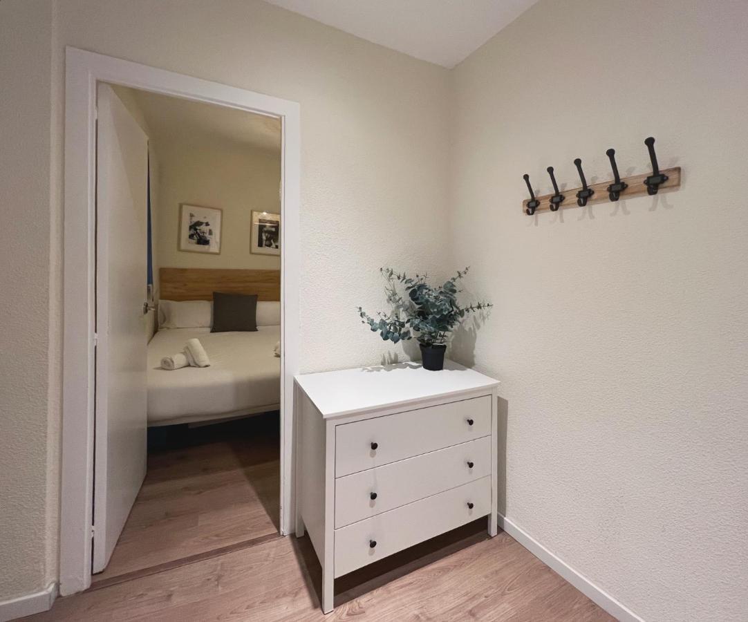 Stay U-Nique Apartments Rocafort Barcelona Ngoại thất bức ảnh
