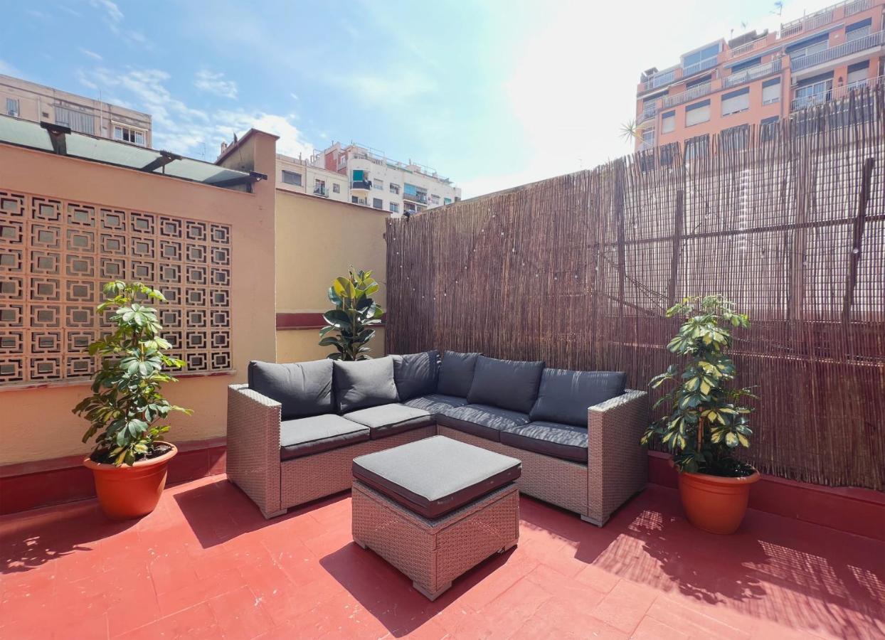 Stay U-Nique Apartments Rocafort Barcelona Ngoại thất bức ảnh